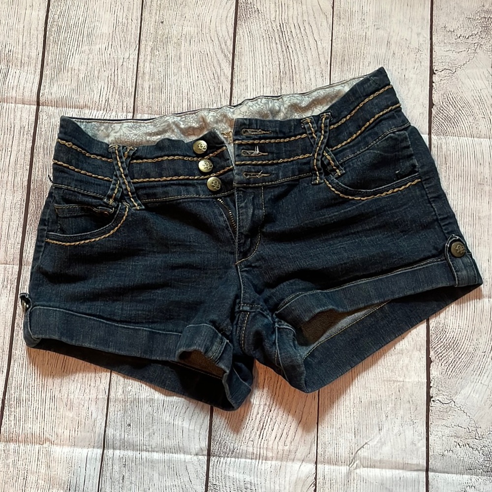 Boom boom Jean shorts